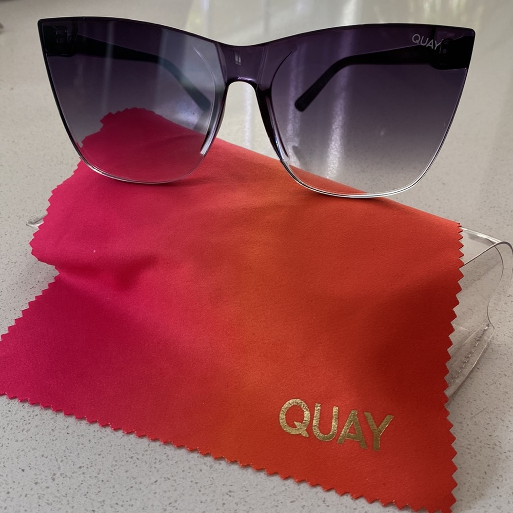 COME THRU - BLK/FADE QUAY FASHION SUNGLASSES